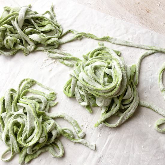 2 Ingredient Homemade Spinach Pasta