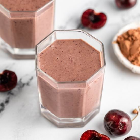 Chocolate Cherry Smoothie
