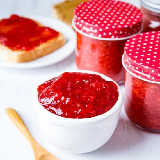 How to Make Strawberry Freezer Jam