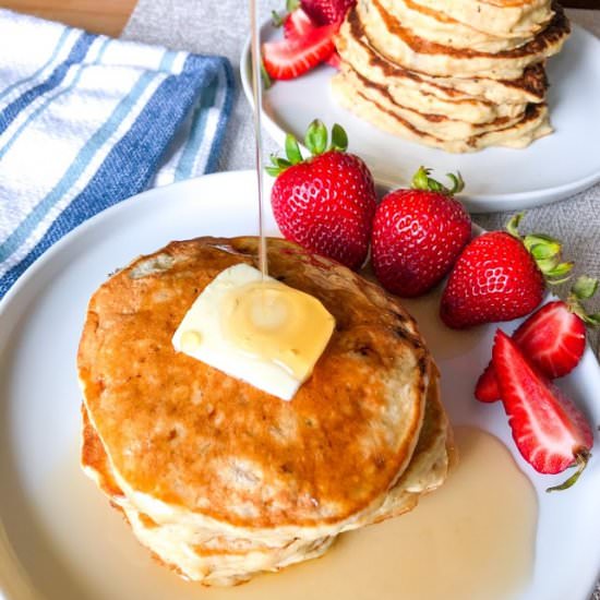 The BEST Banana Oatmeal Pancakes