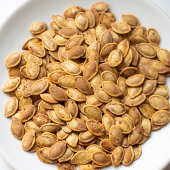 Air Fryer-Roasted Pumpkin Seeds