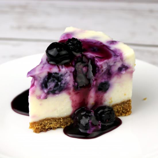 WhiteChocolate Blueberry Cheesecake