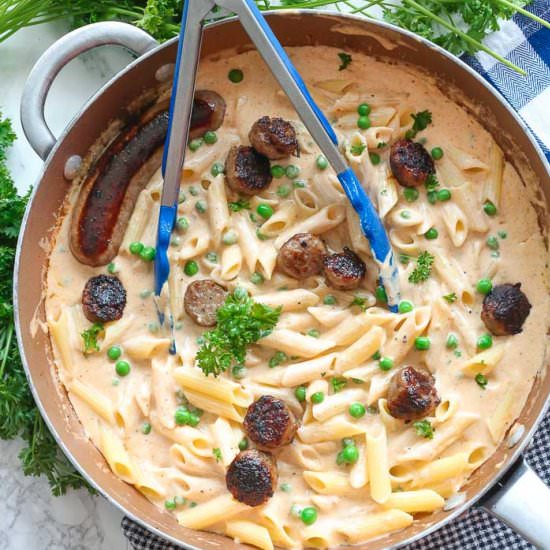 Easy Bratwurst Pasta