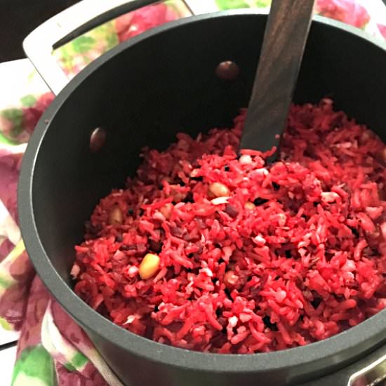 Beet Rice with Peanuts