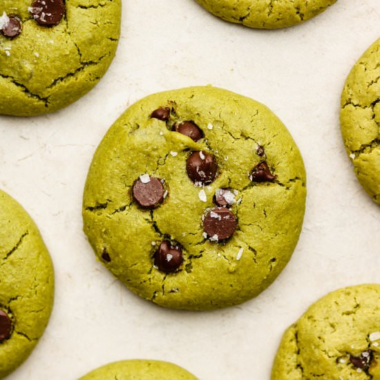 vegan matcha chocolate chip cookies