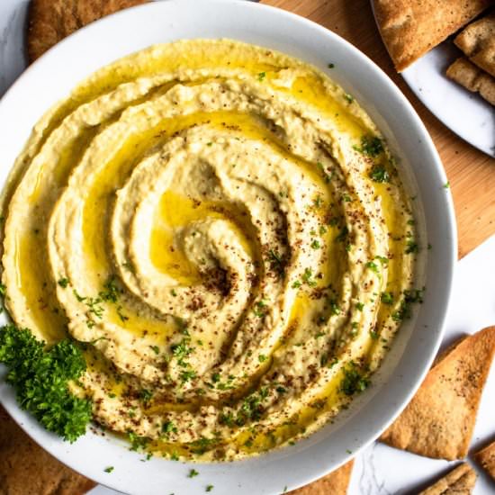 Extra Garlic Hummus