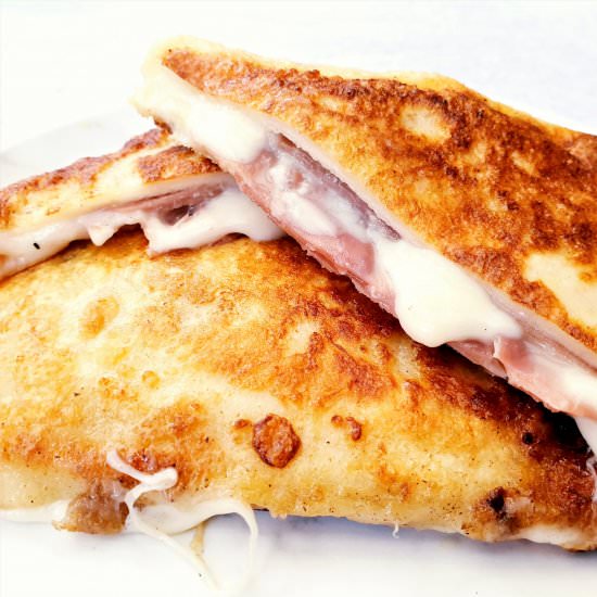 Mozzarella Carrozza with Prosciutto