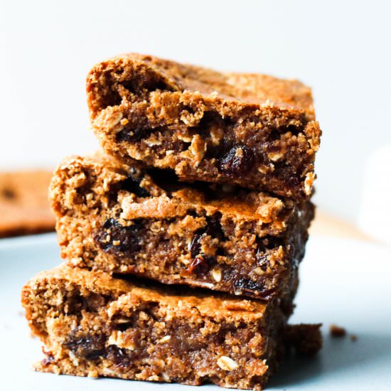 Vegan Oatmeal Raisin Blondies
