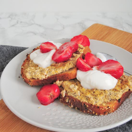 Pumpkin toasts with strawberries