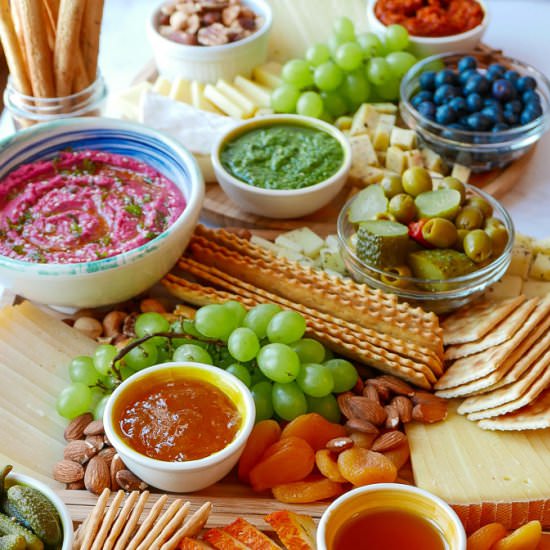 How to make a simple Cheese Board