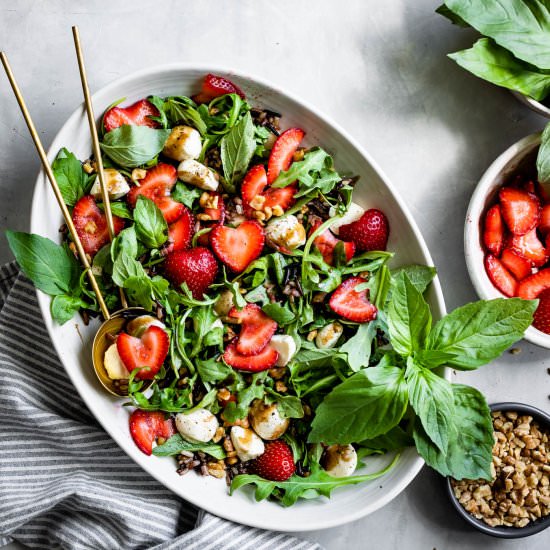 Strawberry Walnut Salad