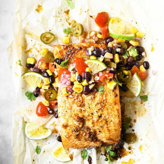 Roasted salmon with crunchy salsa