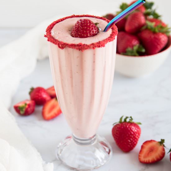 Creamy Strawberry Milkshake