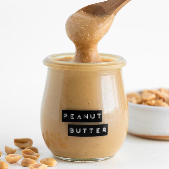 Homemade Peanut Butter