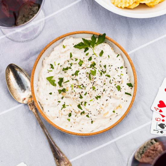 Grilled Sour Cream and Onion Dip