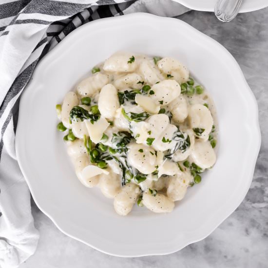 Creamy Gnocchi with Spinach & Peas