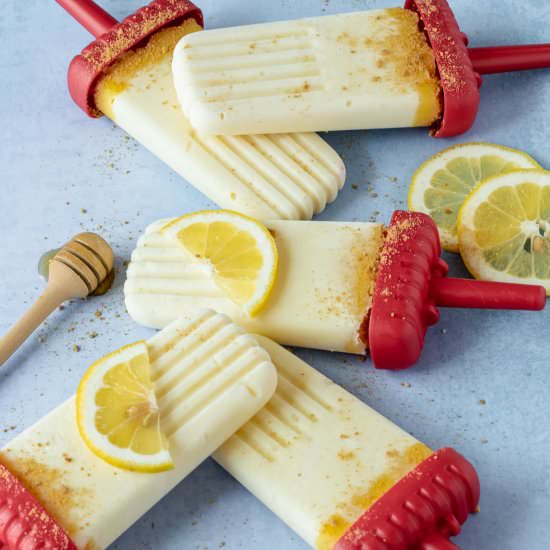 Creamy Lemon Yogurt Popsicles