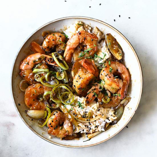 Sichuan shrimp stir fry with onions