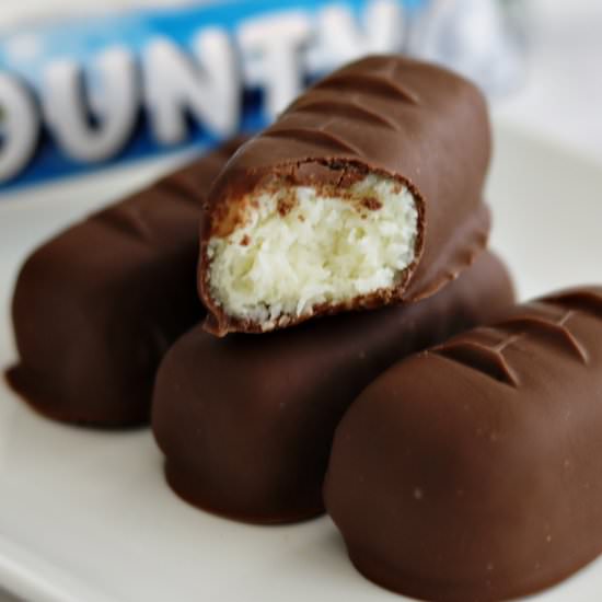 Easy No-Bake Coconut Bounty bars