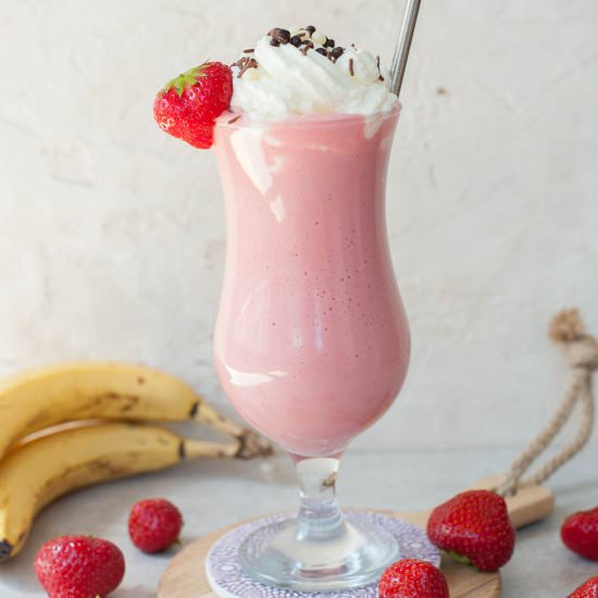 Strawberry banana milkshake