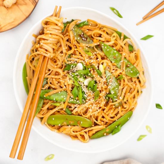 15 minute Garlic Sesame Noodles