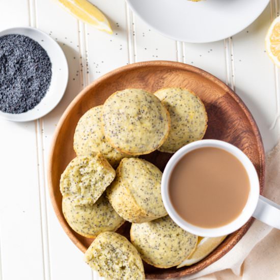 Fluffy Lemon Poppyseed Muffins