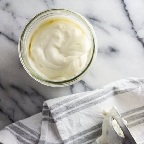 One Jar, Two Minute Mayonnaise