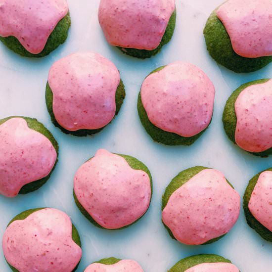 Matcha Shortbread w/Strawberry Icing