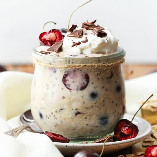 Cherry Chocolate Chunk Protein Oats