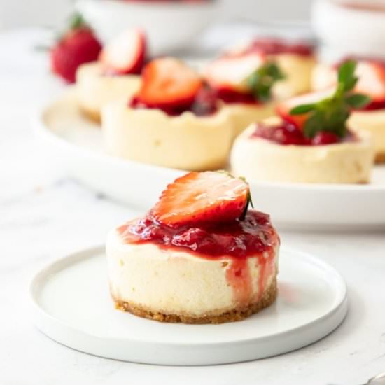 Mini Strawberry Cheesecakes