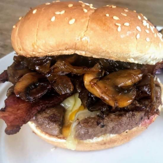 Bacon Mushroom Cheeseburger