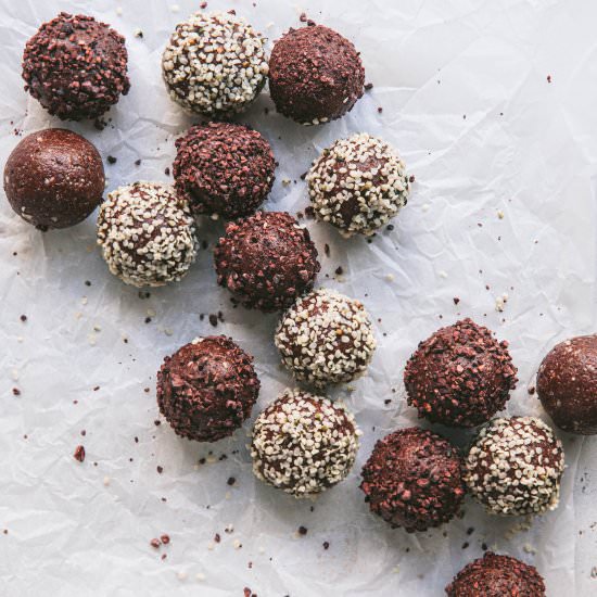 Nut Free Chocolate Bliss Balls