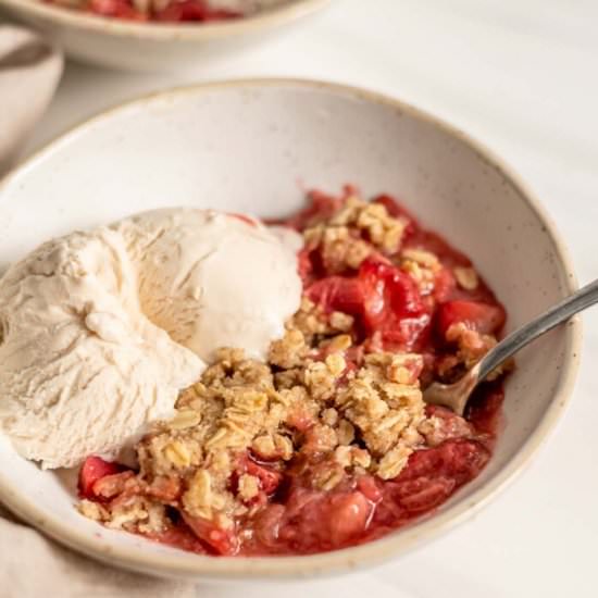 Strawberry Rhubarb Crisp