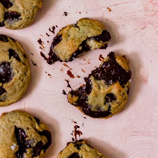 Walnut Chocolate Chip Cookies