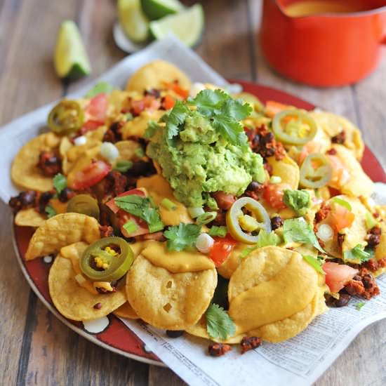 Vegan nachos with cashew queso