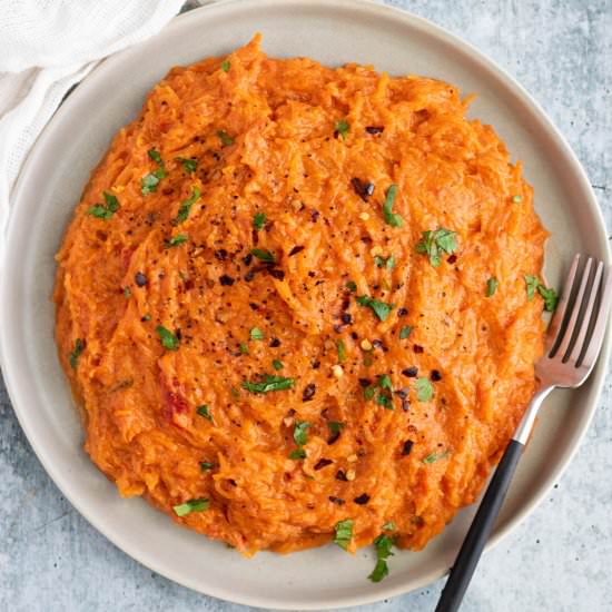 Creamy Vegan Spaghetti Squash