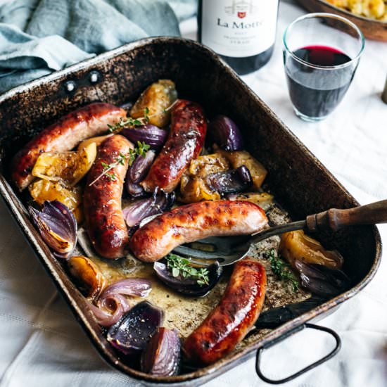 Baked Sausages with Apple