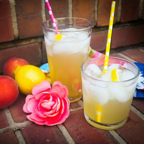 Homemade Peach Lemonade