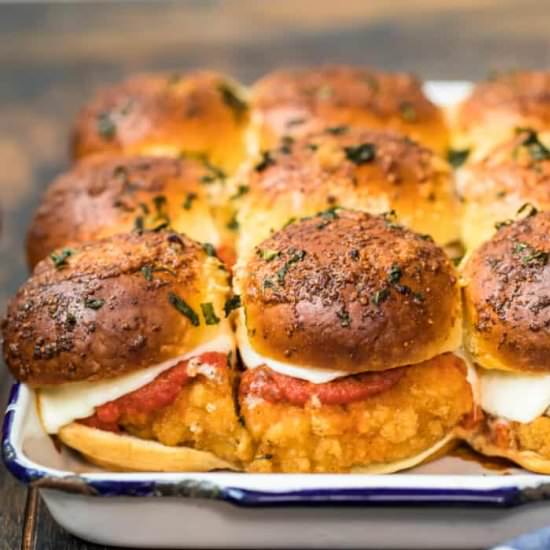 chicken parmesan sliders!
