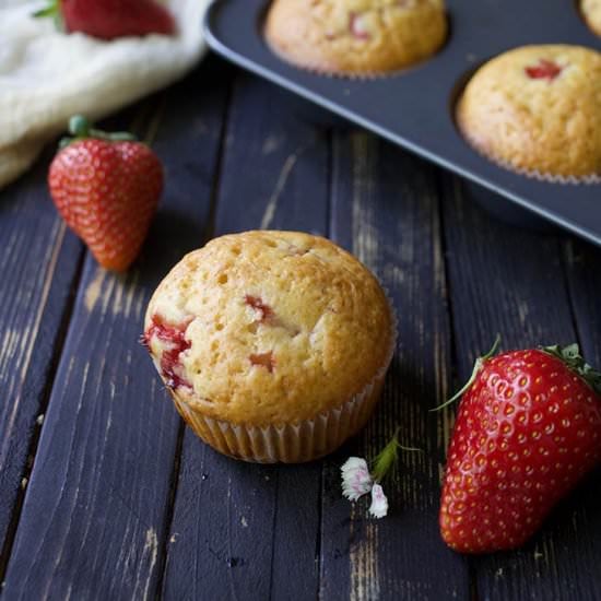 Vegan Strawberry Muffins