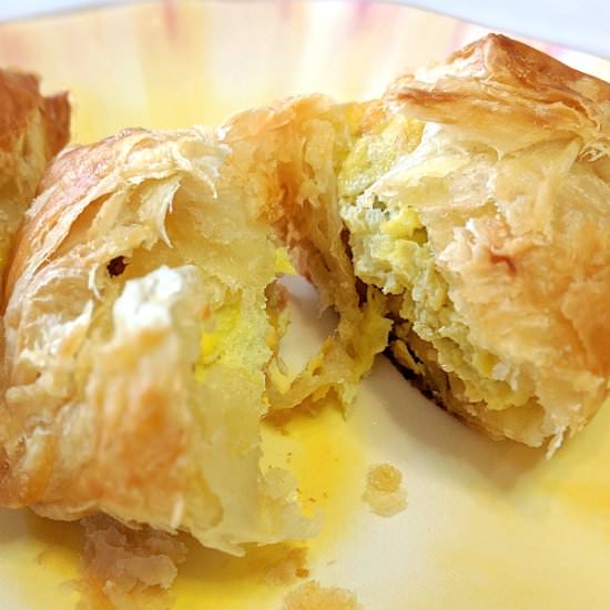 Puff Pastry Breakfast Pockets
