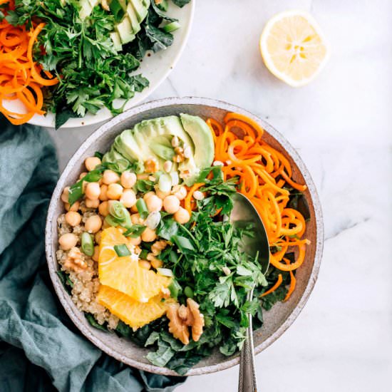 Easy Quinoa Veggie Bowl