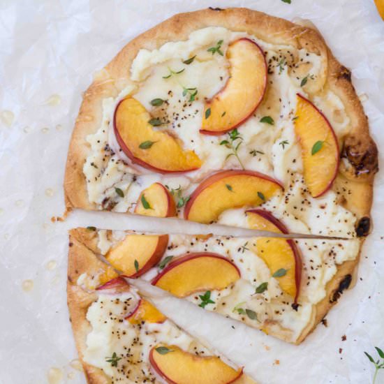 5- ingredient Nectarine Flatbread