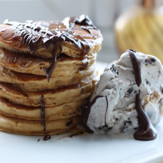 Peanut Choc Chip Pancakes