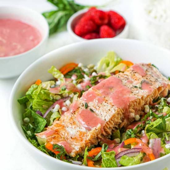 Keto Goat Cheese and Salmon Salad