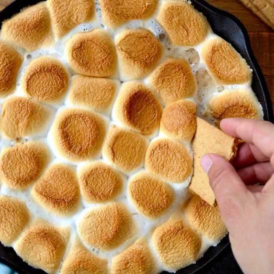 Peanut Butter Cup S’mores Dip