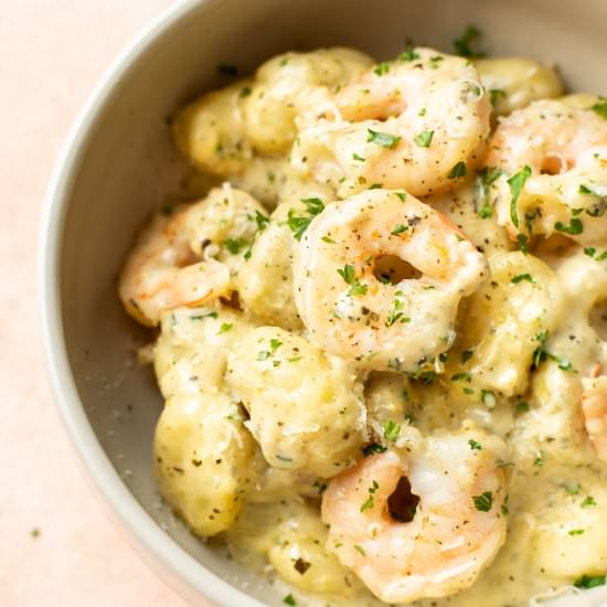 creamy pesto shrimp gnocchi
