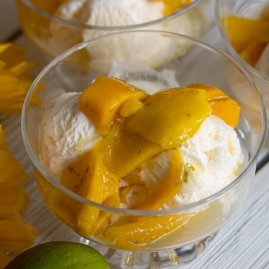 Mangoes w/ Rum & Vanilla Ice Cream
