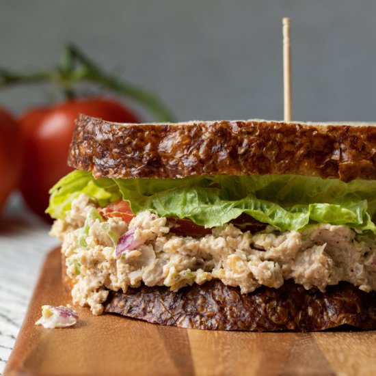 Vegan “Tuna” Salad