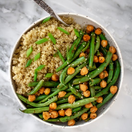Pan-Cooked Chickpea Green Bean Bowl